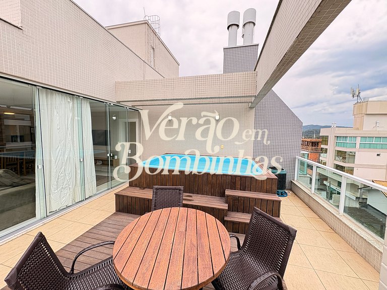 Duplex em Mariscal com piscina