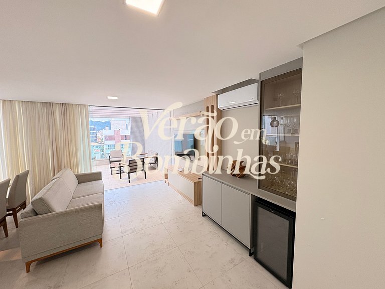 Duplex no centro de Mariscal com piscina privativa