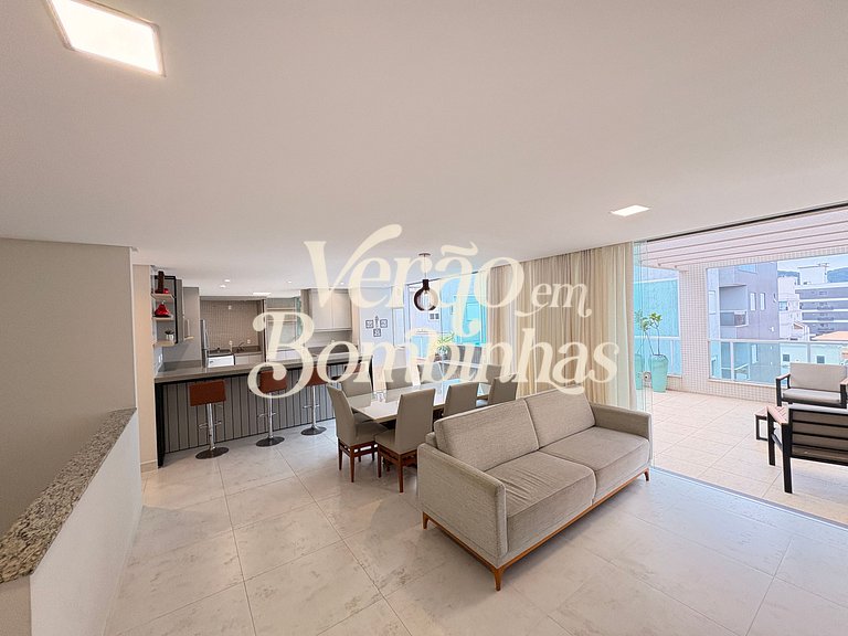 Duplex no centro de Mariscal com piscina privativa
