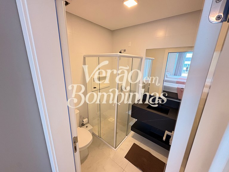 Duplex no centro de Mariscal com piscina privativa
