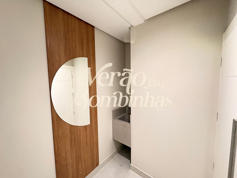 Duplex no centro de Mariscal com piscina privativa
