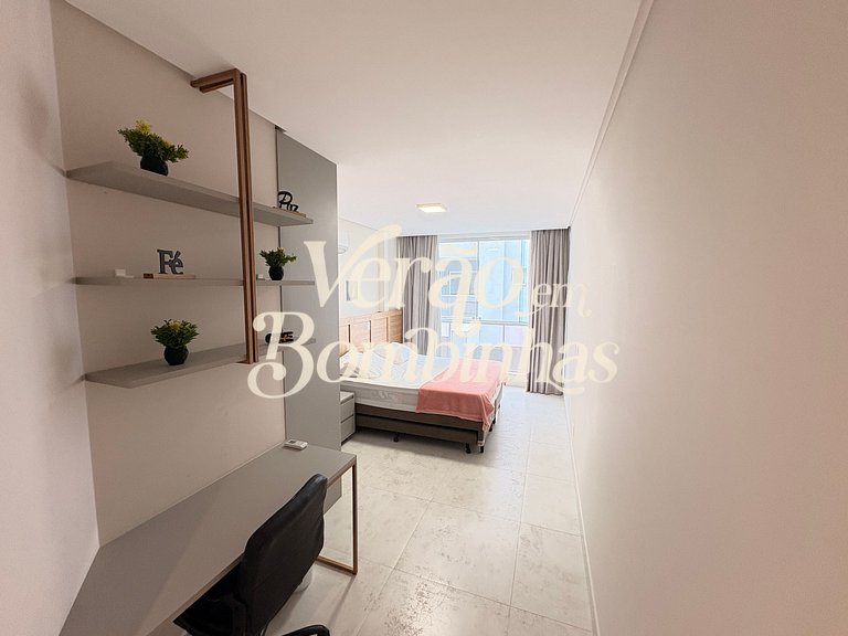 Duplex no centro de Mariscal com piscina privativa