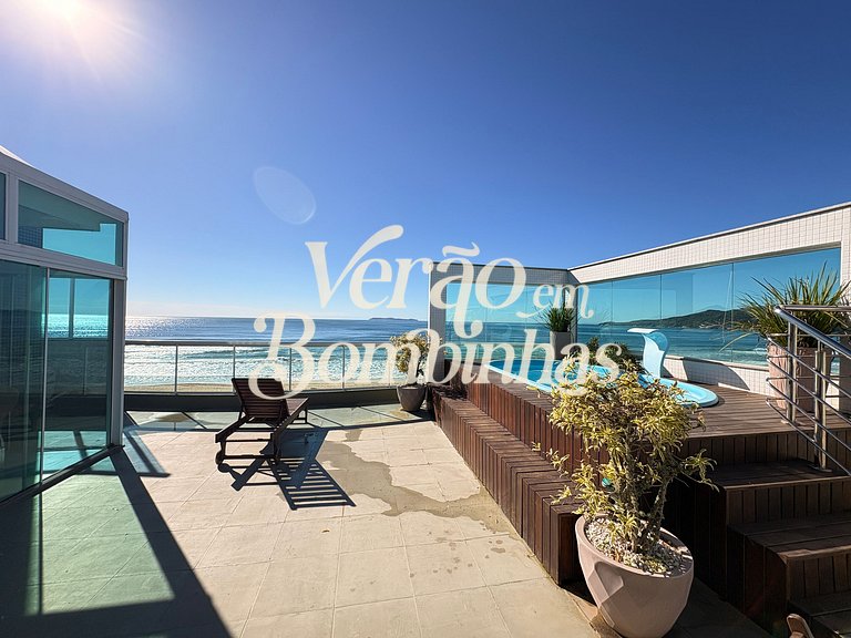 Duplex frente mar em Mariscal