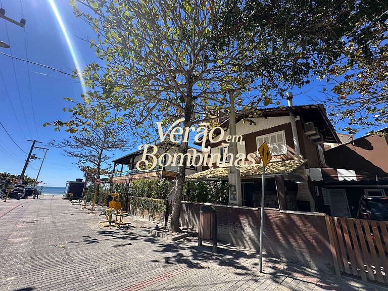 Casa Frente Mar Bombas