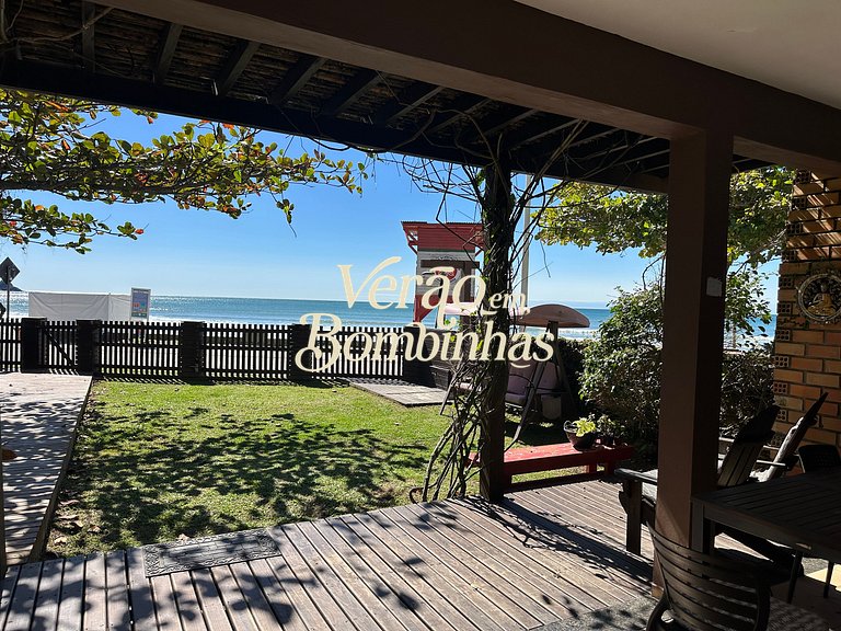 Casa Frente Mar Bombas