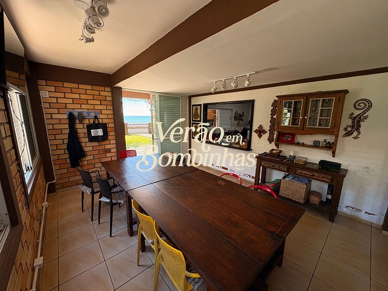 Casa Frente Mar Bombas
