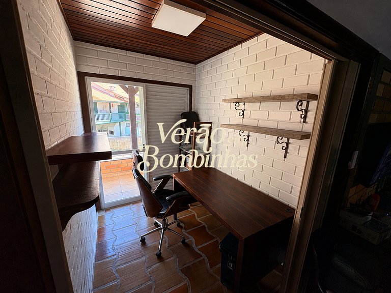Casa Frente Mar Bombas