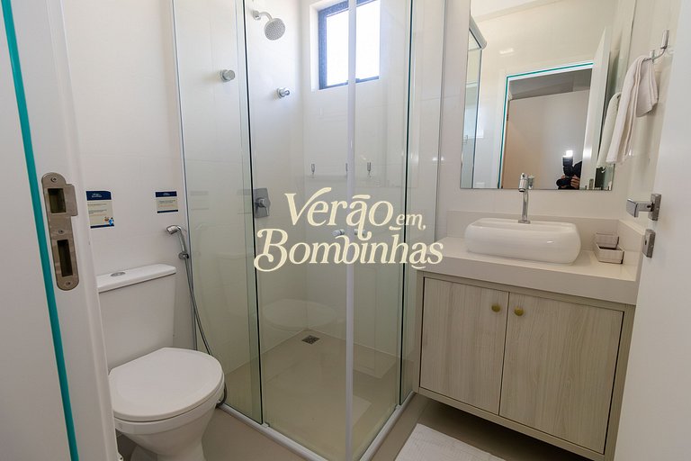 2 suítes com piscina em Bombas