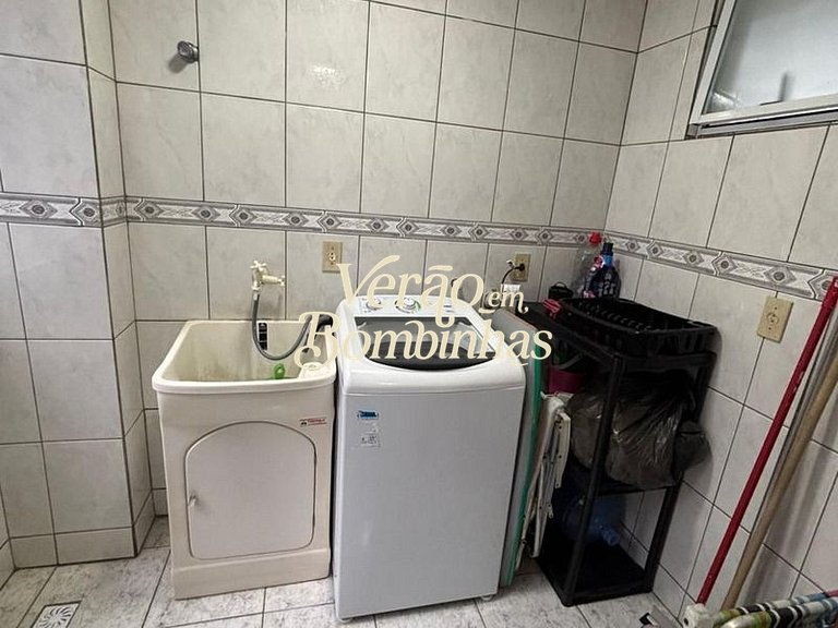 Apartamento com 3 quartos em Bombas
