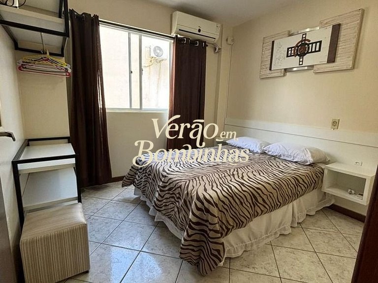 Apartamento com 3 quartos em Bombas