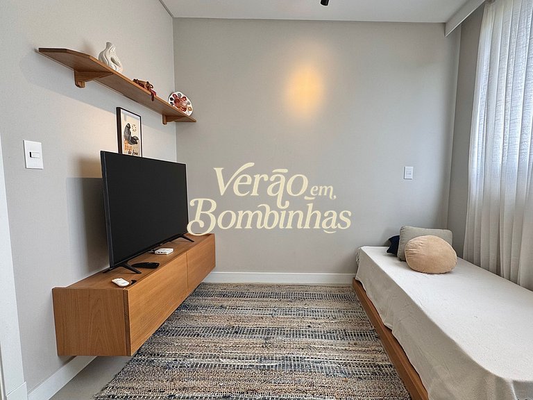Cobertura duplex aconchegante para família em Mariscal