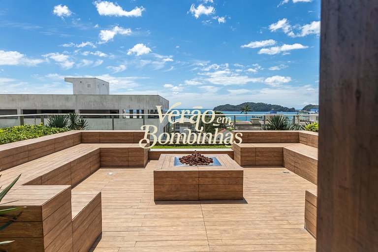 4 Quartos pra 10 pessoas no Punta Blu