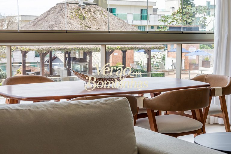 4 Quartos pra 10 pessoas no Punta Blu